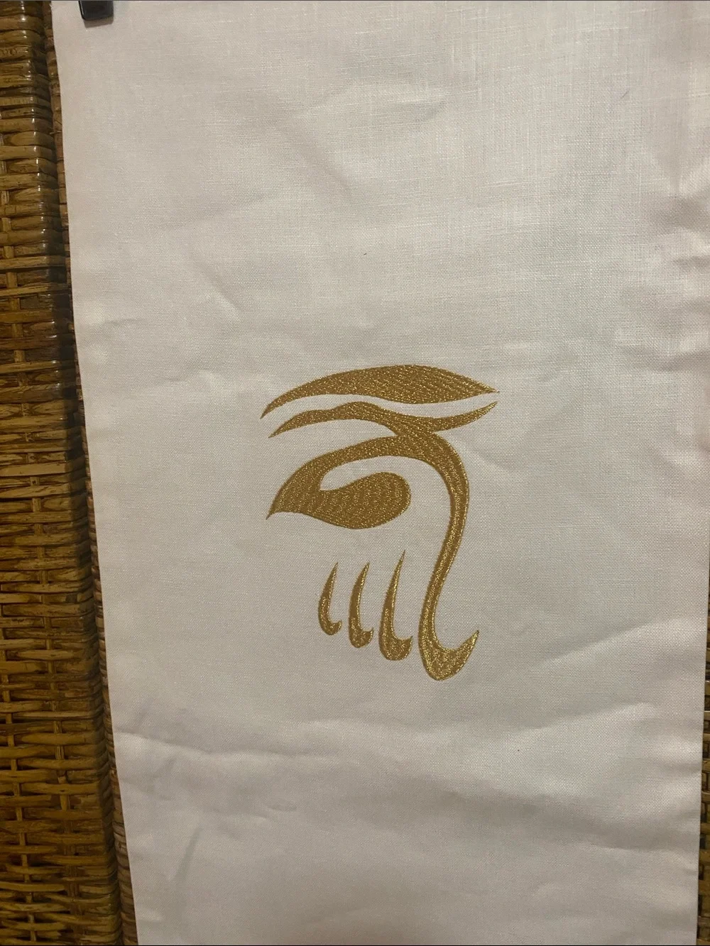 Irish Linen House white table runner with gold embroidery swan? New without tag